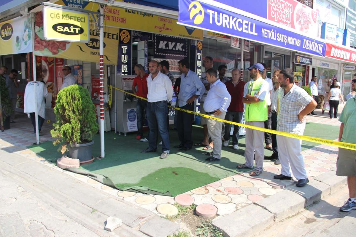Pazarcı Kavgasında Silahlar Konuştu: 1 Yaralı