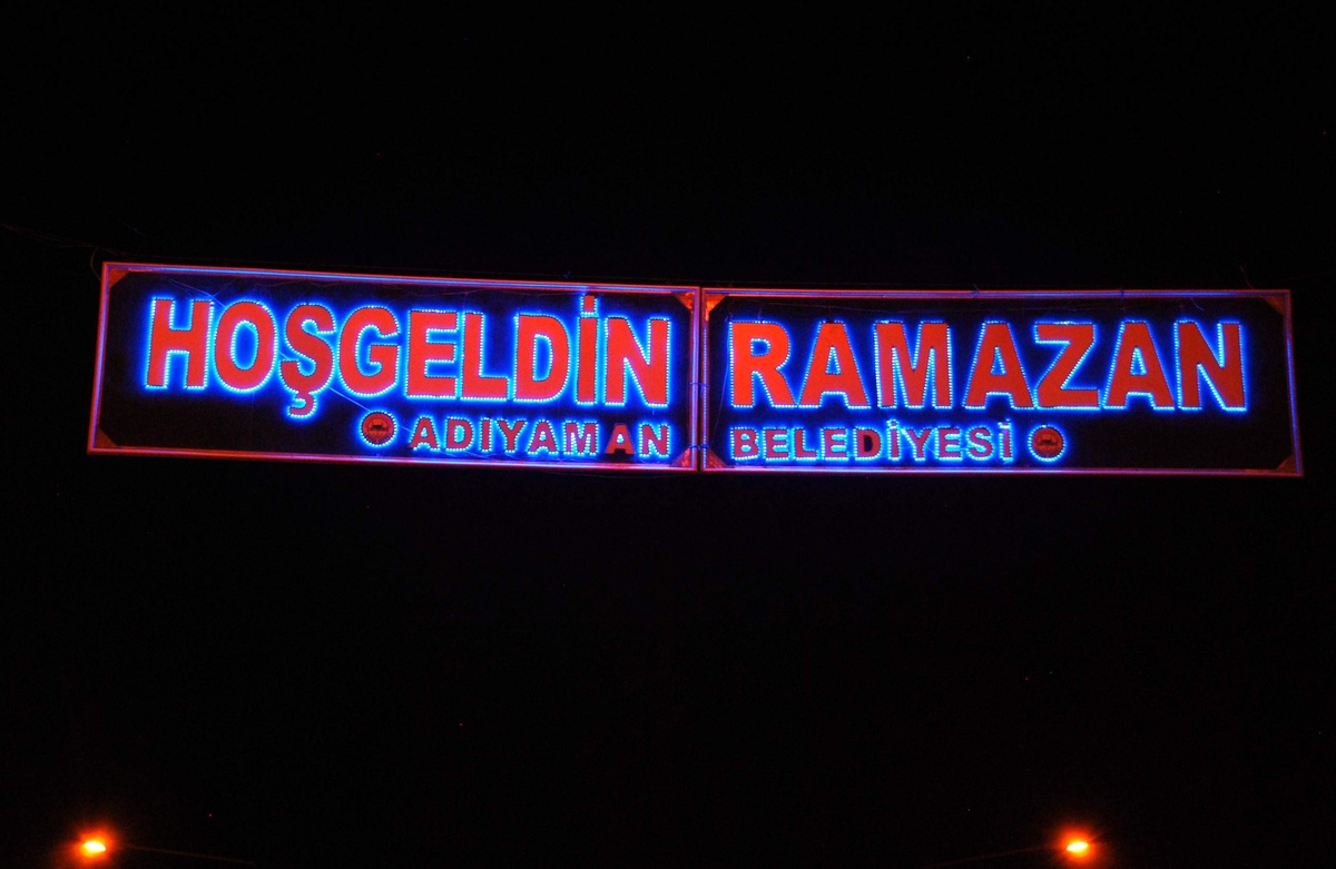 Ramazan Ayının İlk Teravih Namazında Camiler Doldu Taştı