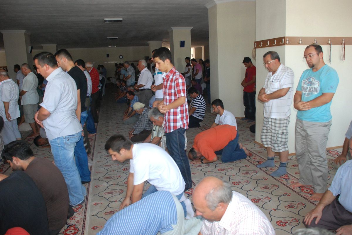 Ramazanın İlk Gününde Didim\'de Camiler Doldu Taştı