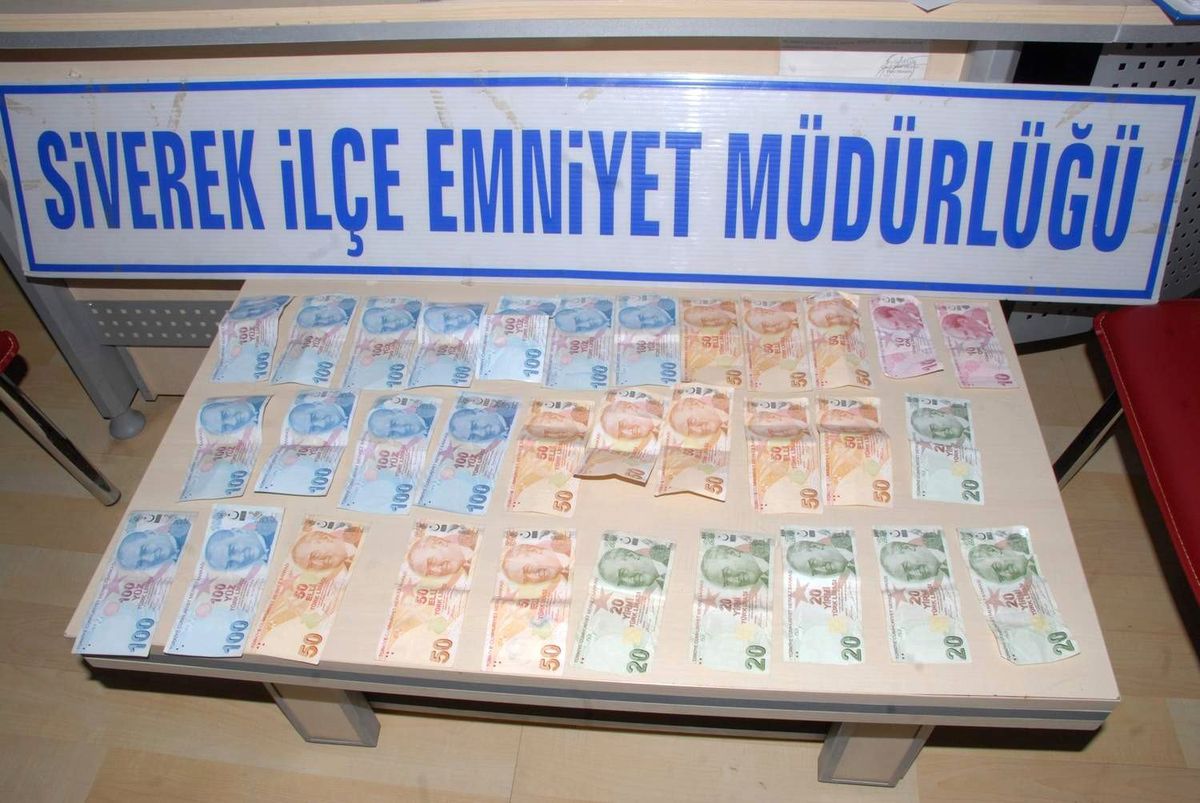 Şanlıurfa\'da 6 Bin 590 TL\'lik Sahte Banknot Ele Geçirildi