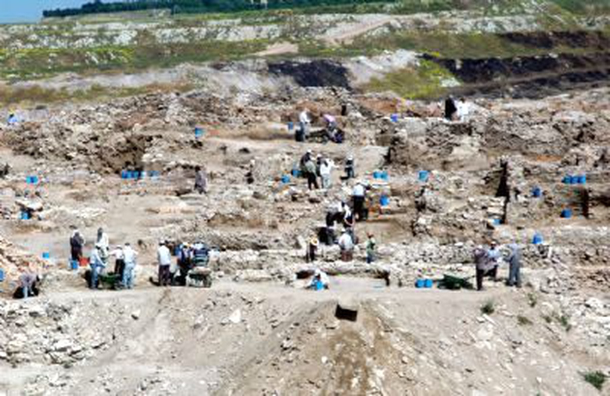 Seyitömer Höyüğü\'nde Kazılara Yeniden Başlandı