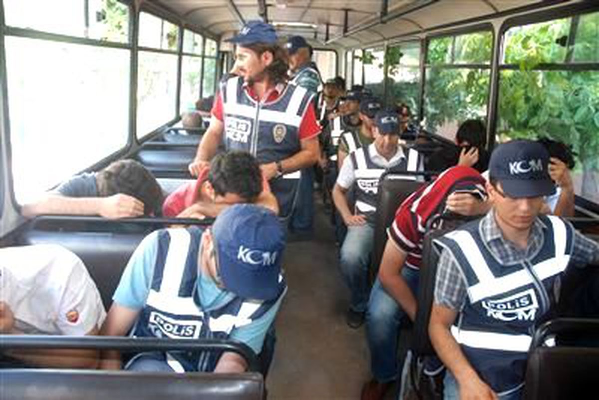 Şüpheliler Adliyeye Sevk Edildiler