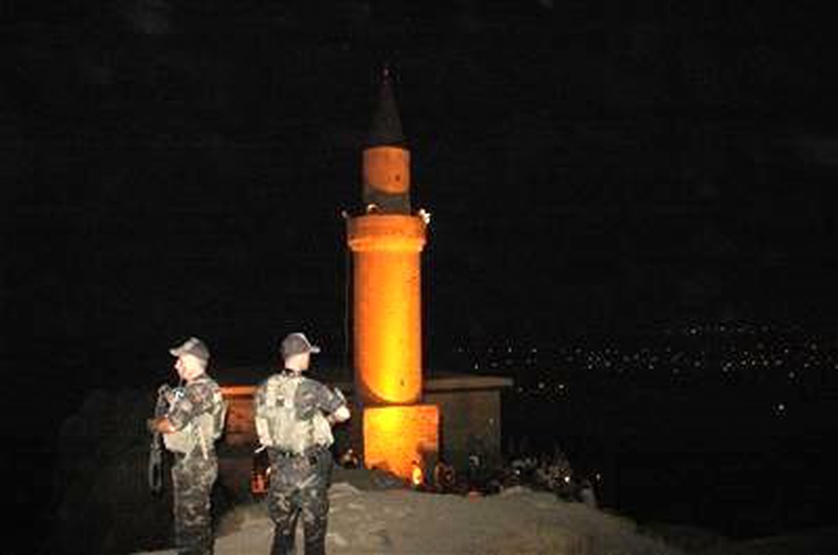 Tarihi Camide 97 Yıl Sonra İlk Teravih Namazı