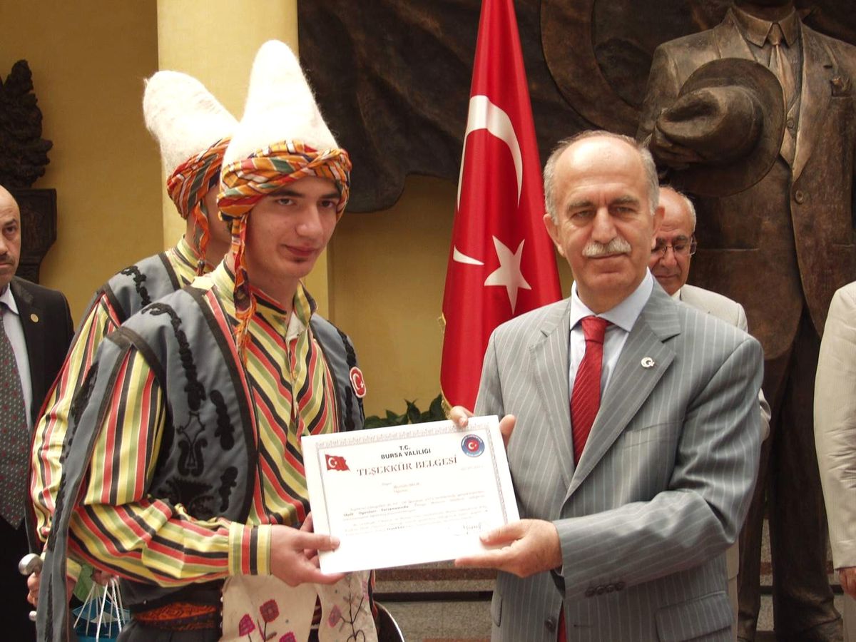Bursa Valisi, Şampiyon Kılıç Kalkan Ekibini Ziyaret Etti