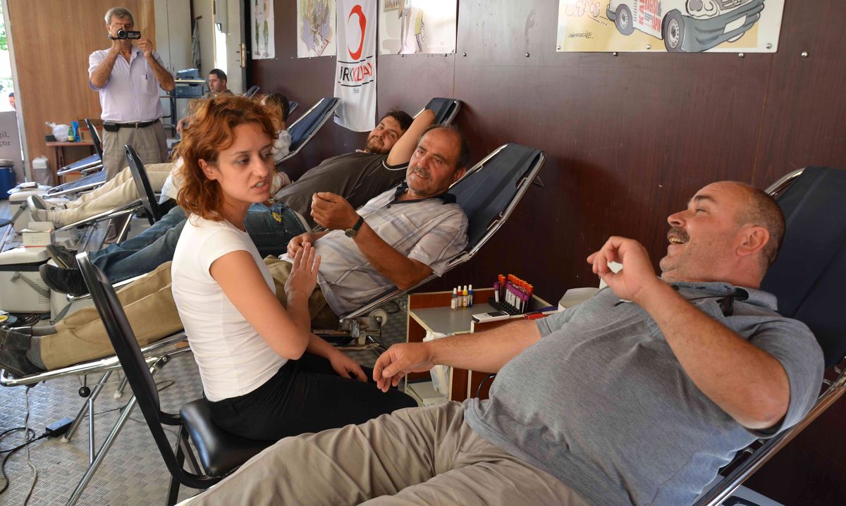 Yarenler Kanlarını Bağışladı
