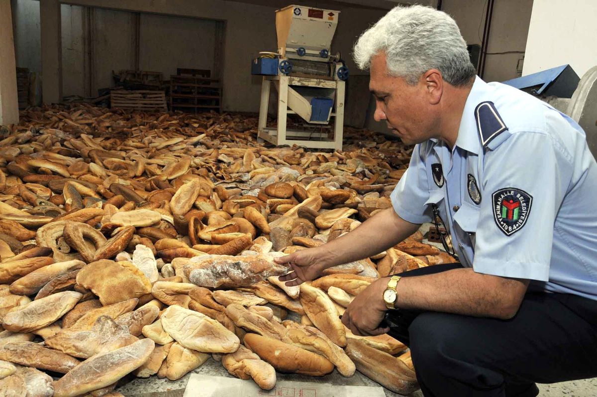 Yenimahalle\'de Merdiven Altı Üretim Yapanlara Suçüstü