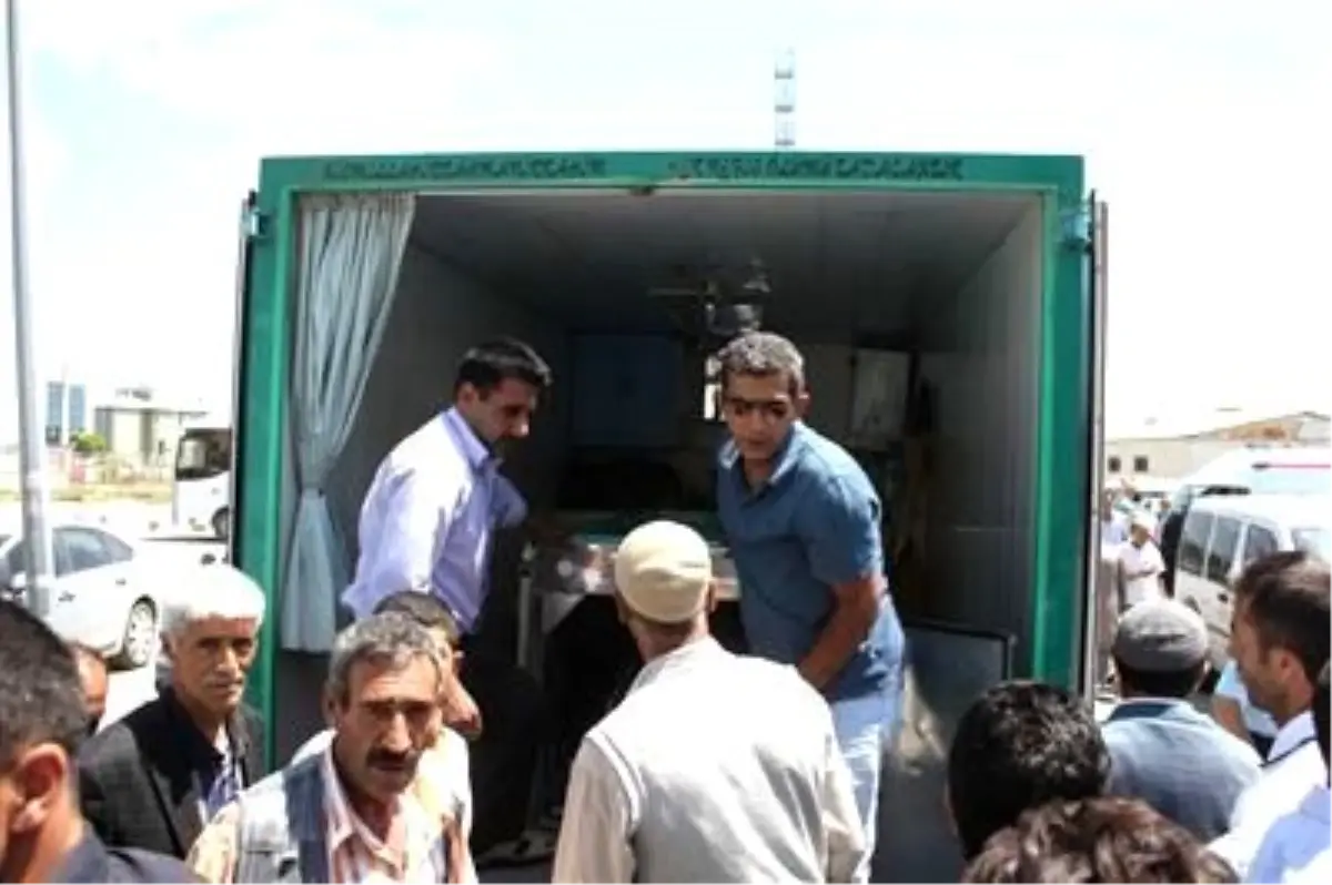 Ağrı\'da Meydana Gelen Trafik Kazasında Hayatını Kaybeden ve Yaralananların Tamamının Kimlikleri...