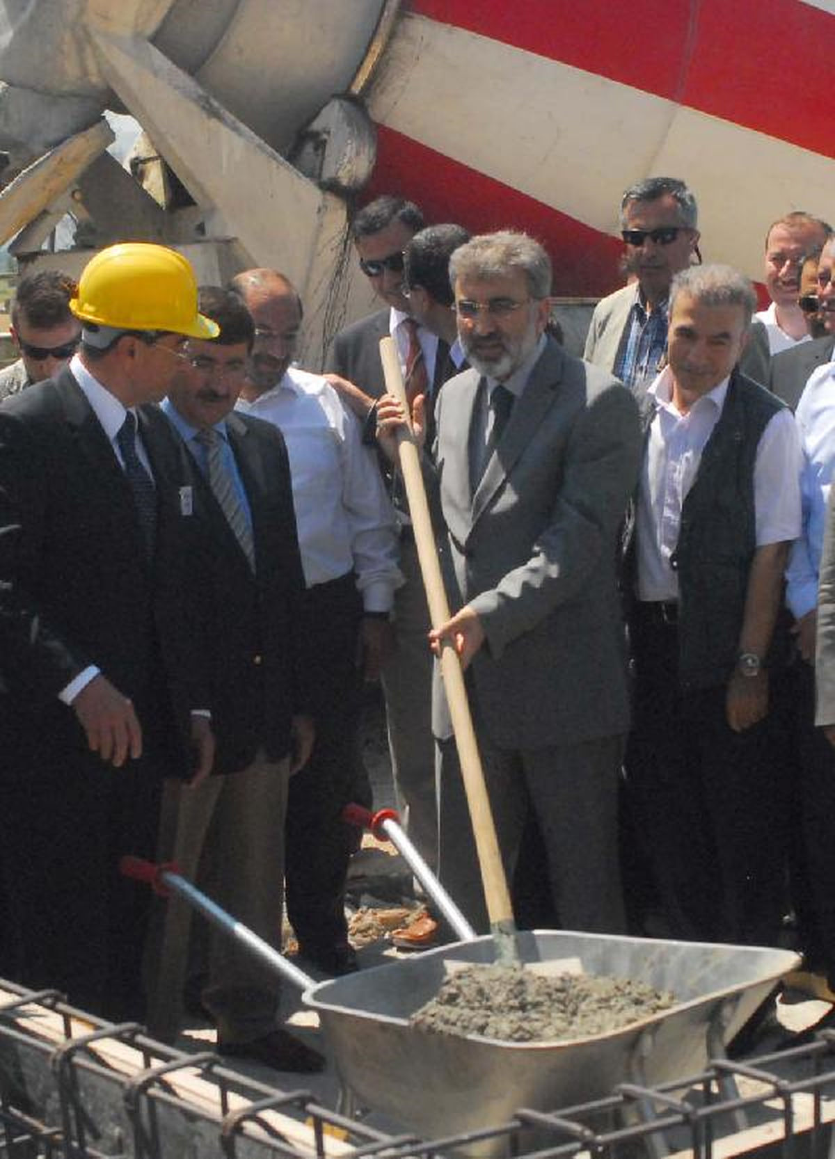 Bakan Yıldız: Lisansa Tabi Olmayan Yatırım 1 Megavata Çıkacak