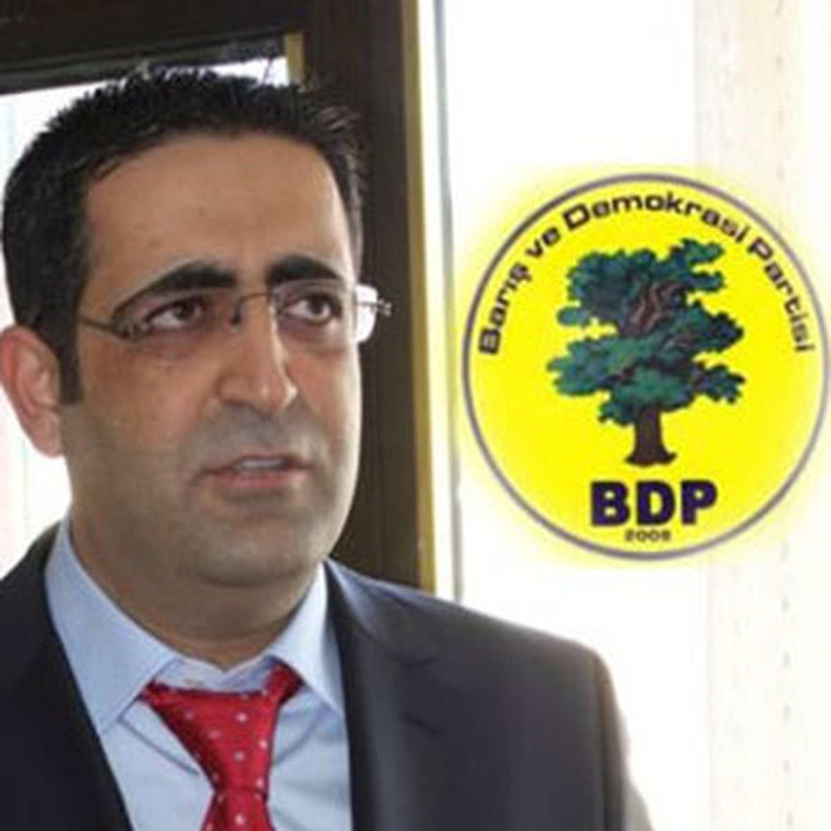 BDP Grup Başkanvekilliği\'ne Hasip Kaplan\'ın Yerine İdris Baluken Getirildi