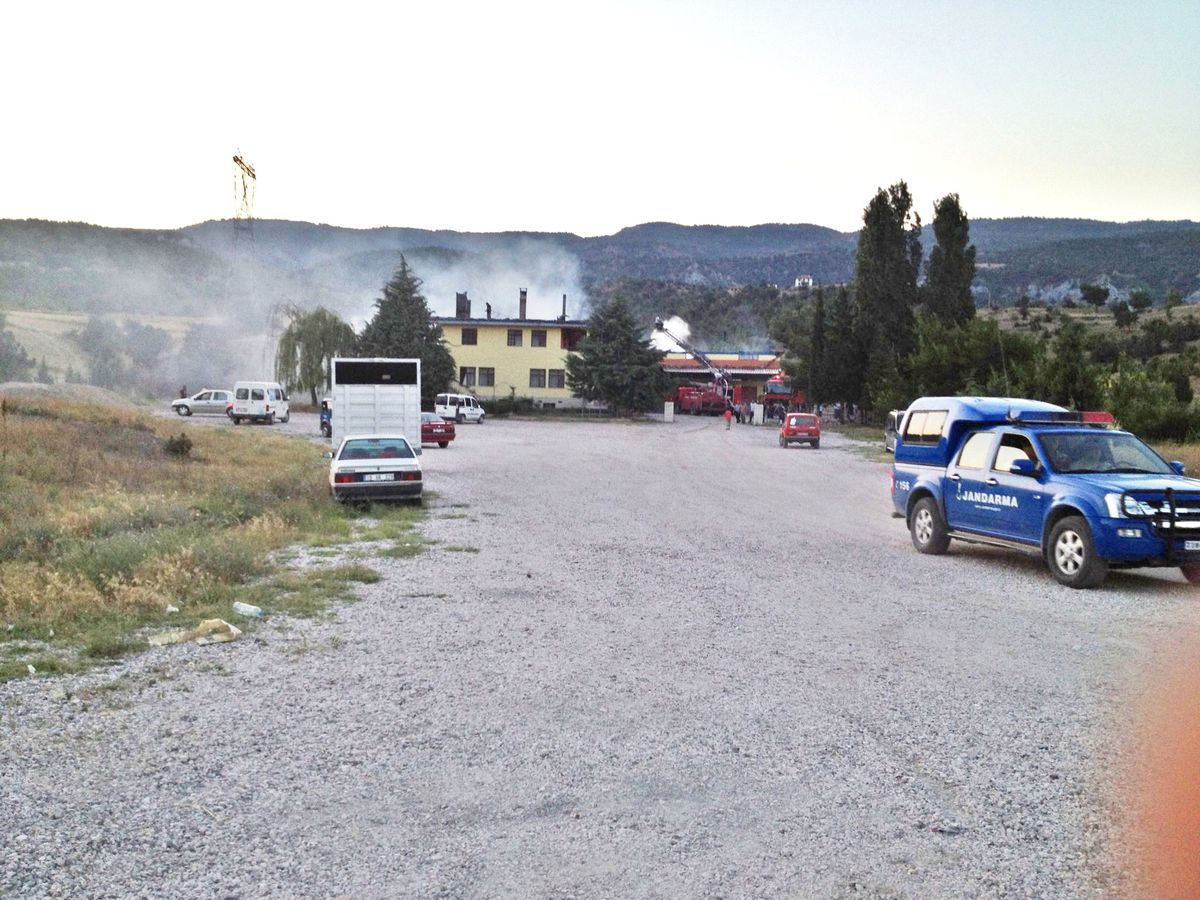 Çorum\'da Su Fabrikasında Yangın