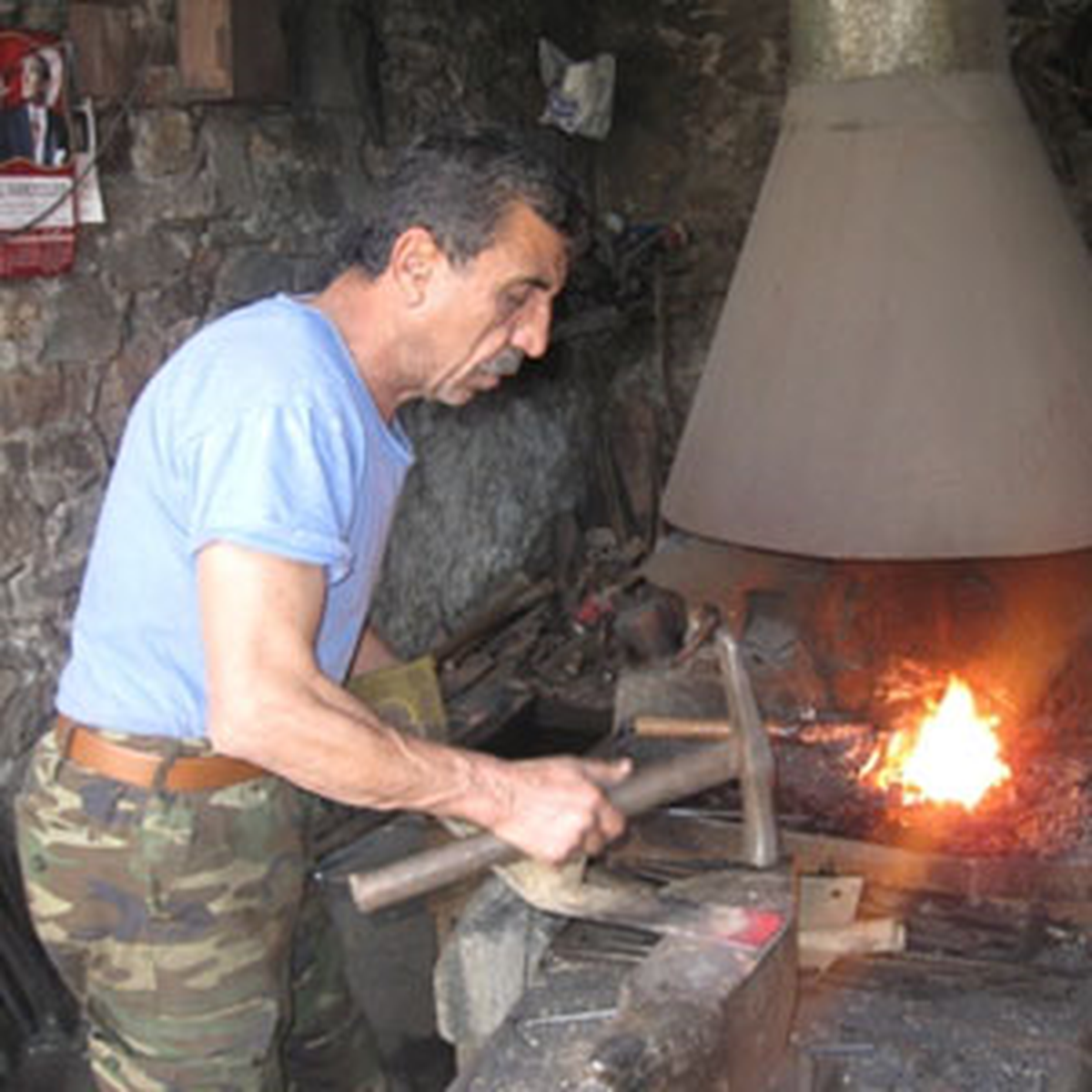 Demirci Ustalarının Ramazanda Sıcakla Mücadelesi