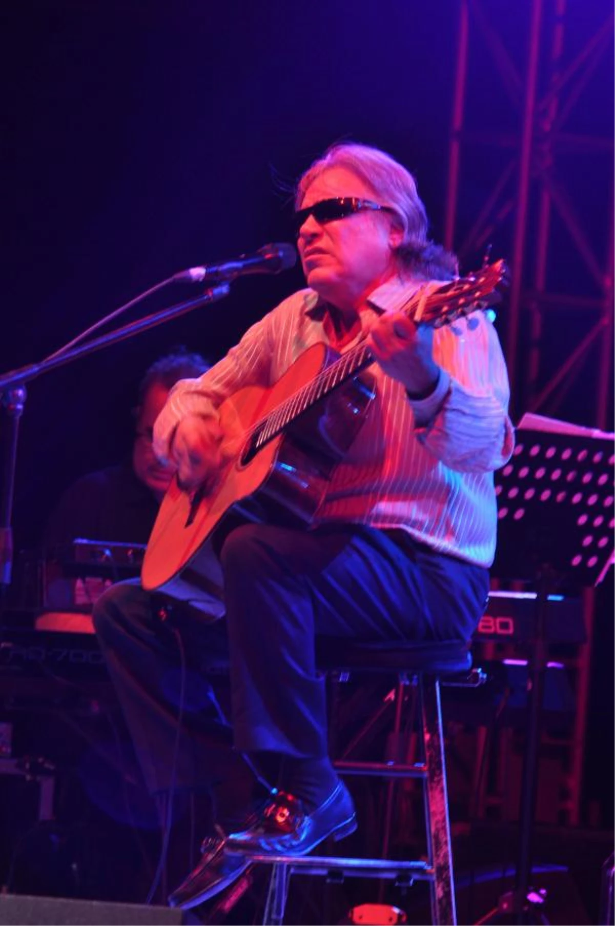 Efsane Gitarist Felıcıano, Çeşme\'de Konser Verdi