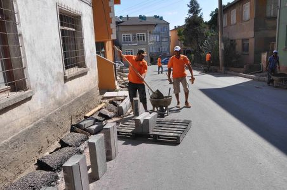 Kandıra caddeleri asfaltlanıyor