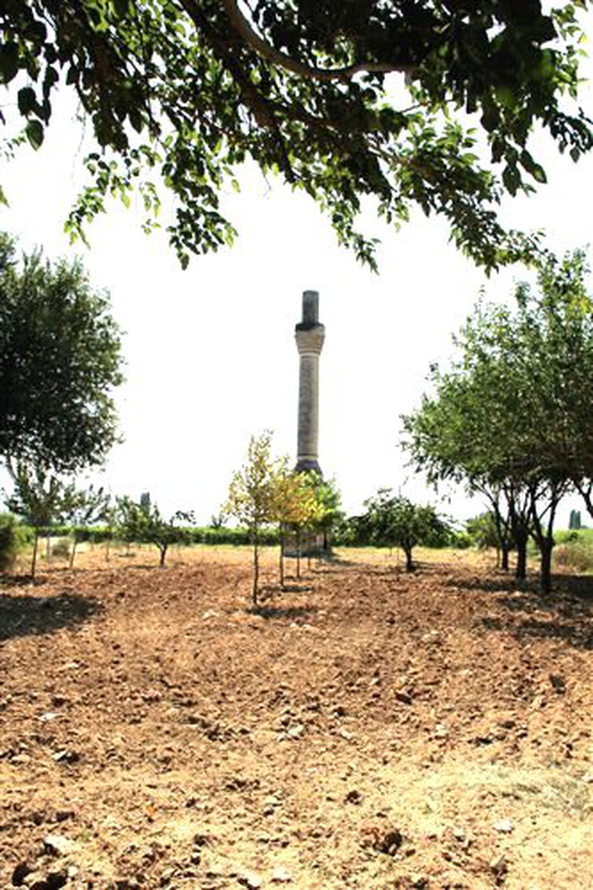 Kırık Minare, Sarıgöl Ovası\'nın Simgesi Oldu