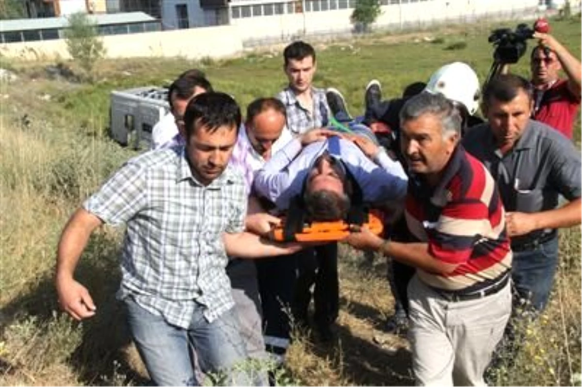 Kırıkkale-Ankara Yolunda Trafik Kazası: 16 Yaralı