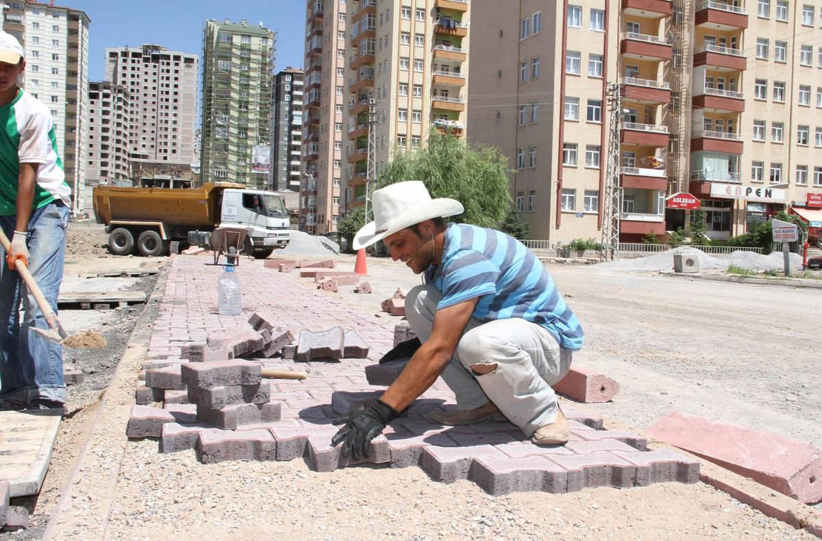 Mevlana\'da Hizmet Seferberliği