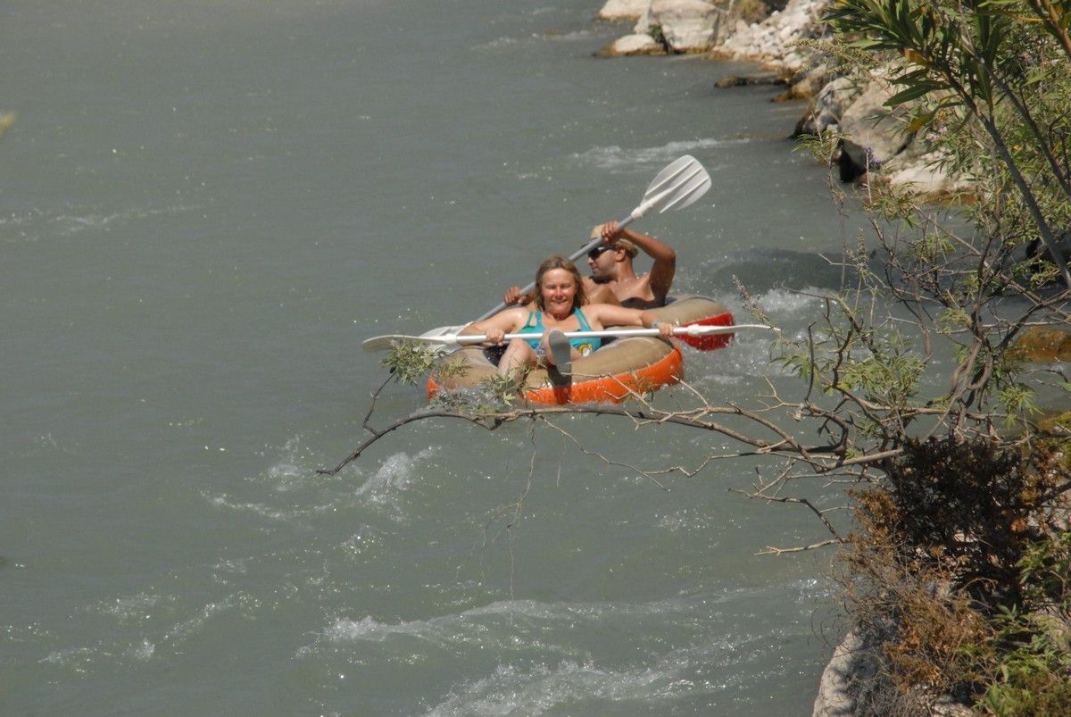 Saklıkent Karaçay\'da Rafting\'e Büyük İlgi