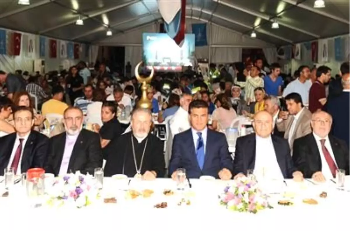 Şişli Belediyesi İftar Çadırında Dini Liderler Bir Araya Geldi 1