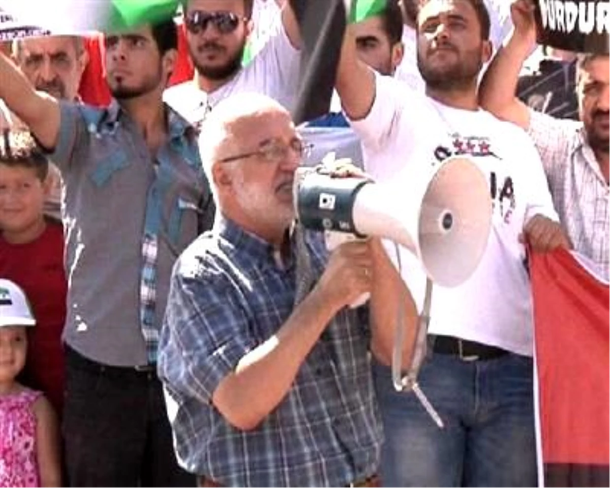 Suriye\'deki Olaylar Beyazıt Meydanı\'nda Protesto Edildi