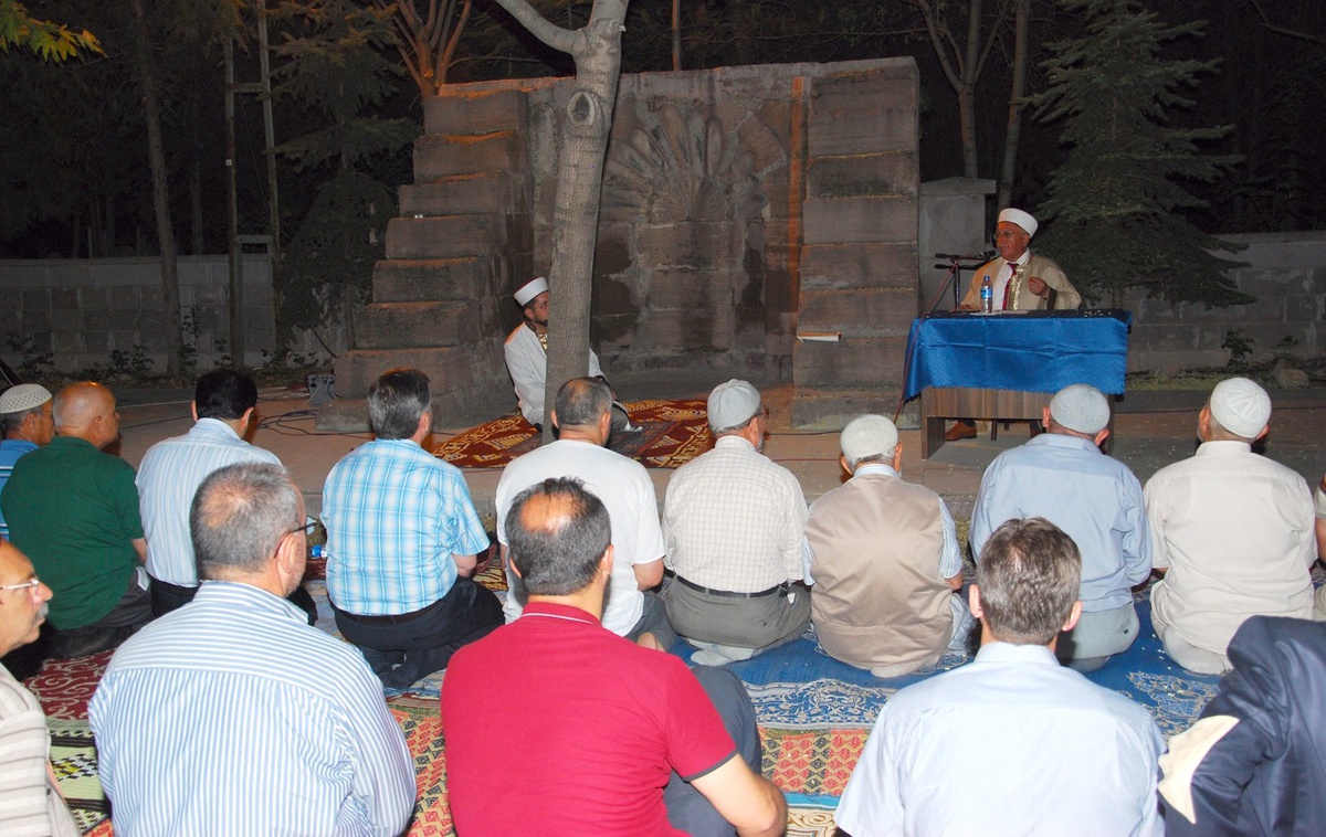 Tarihi Namazgah\'ta 800 Yıllık Gelenek Canlandı