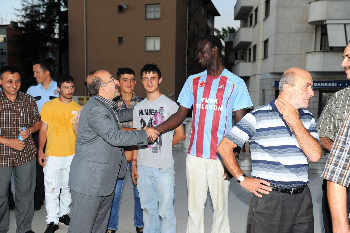 Trabzon Belediye Başkanı Gümrükçüoğlu Geleneğini Bozmadı