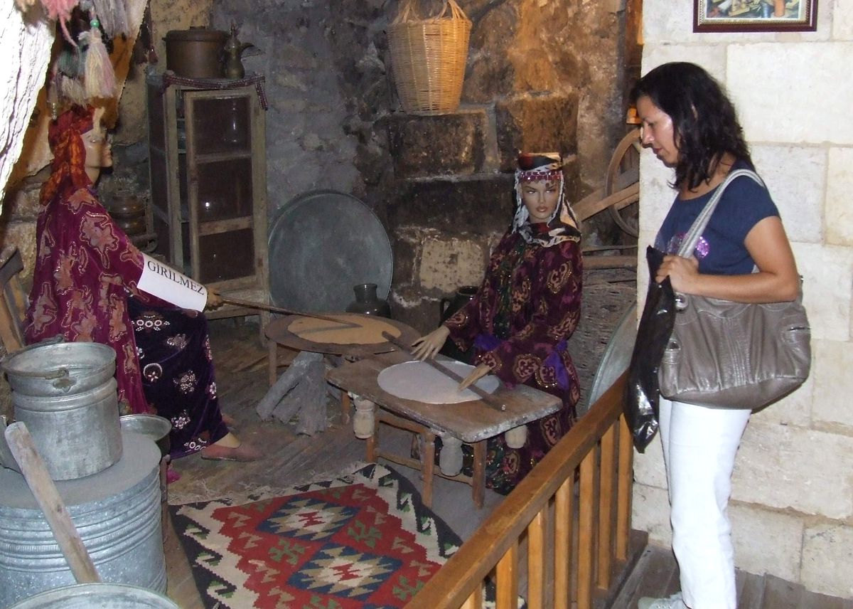 Tütün Hanı Turistlerin Uğrak Yeri Oldu