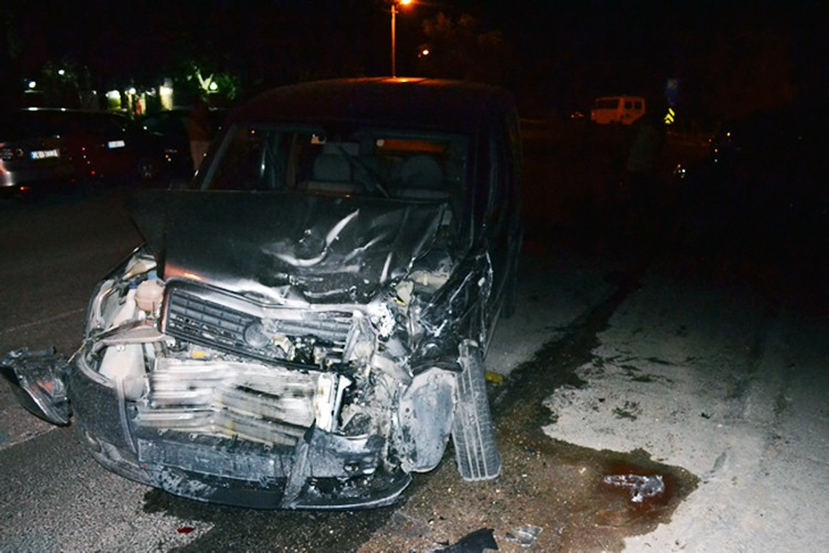 Urla\'da Hasarlı Trafik Kazası Meydana Geldi