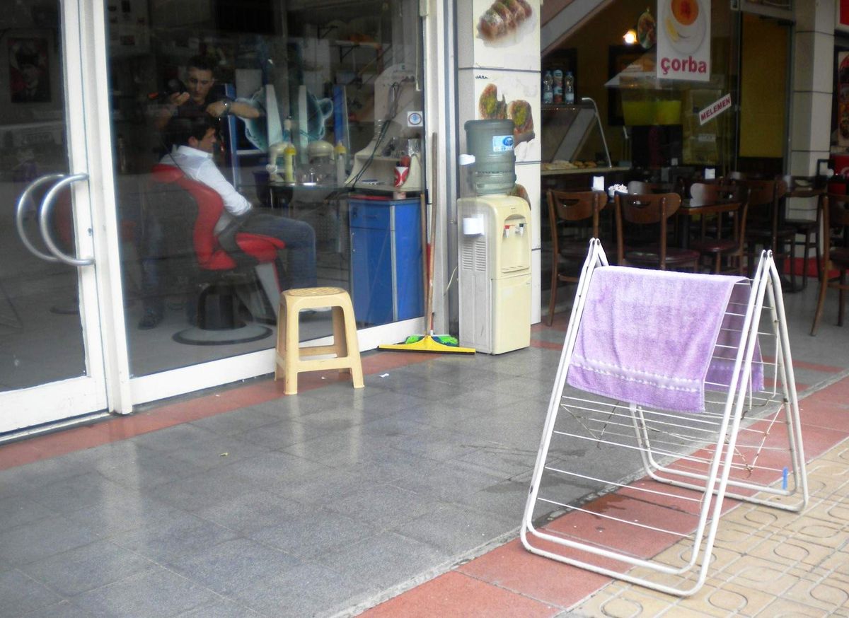 Zabıtadan, Berberlere Havlu Uyarısı