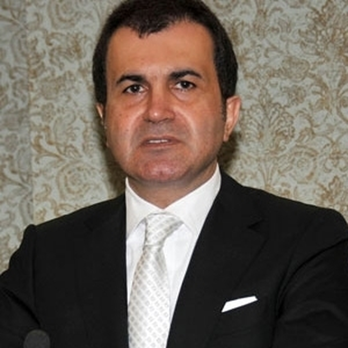 Akp\'li Çelik: "Burma İçin Türkiye Aktif Olarak Devrede"