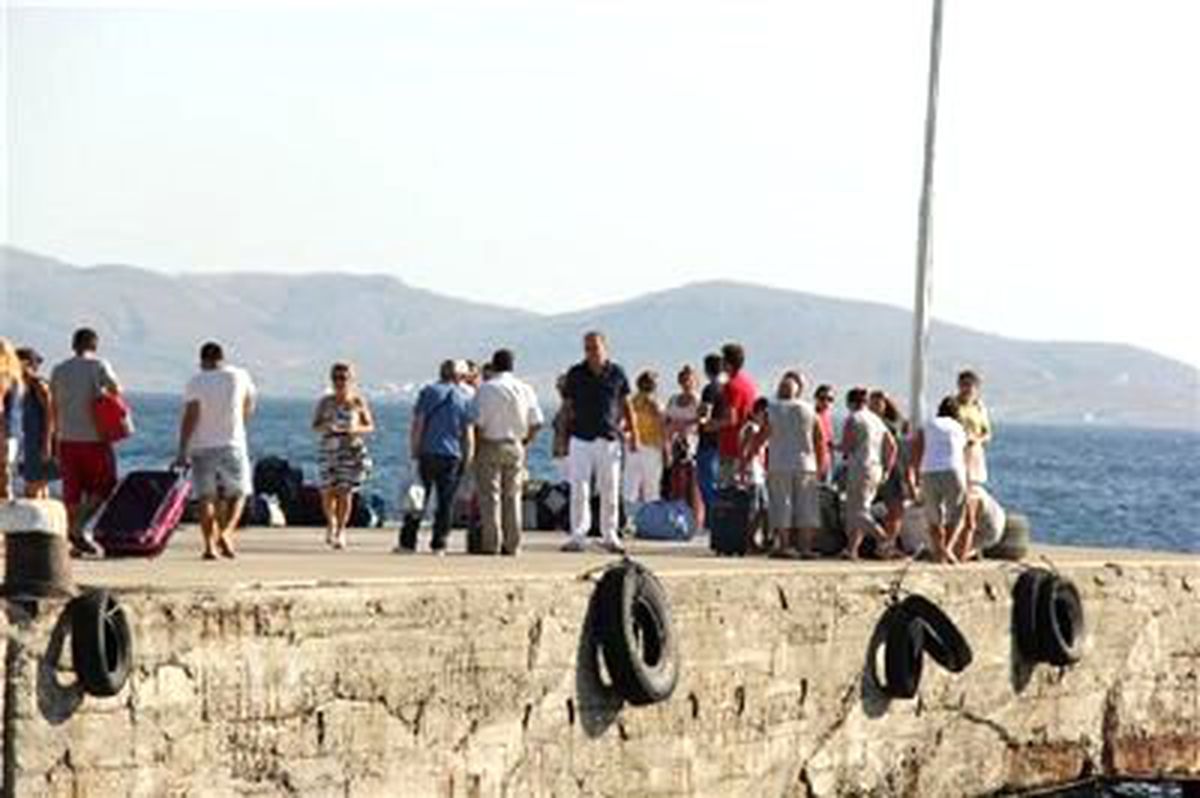 Arıza Yapan Deniz Otobüsü Geri Döndü