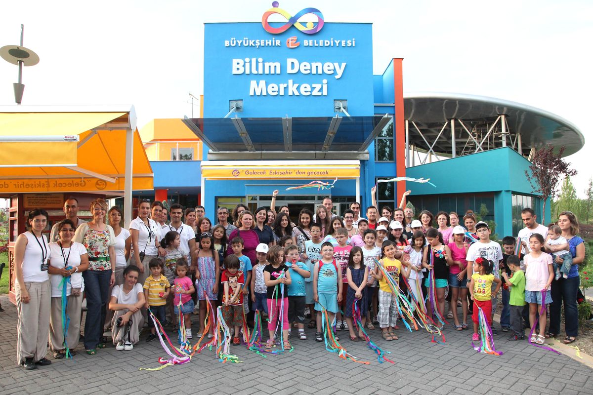 Bilim Deney Merkezi\'nde Sergi Heyecanı