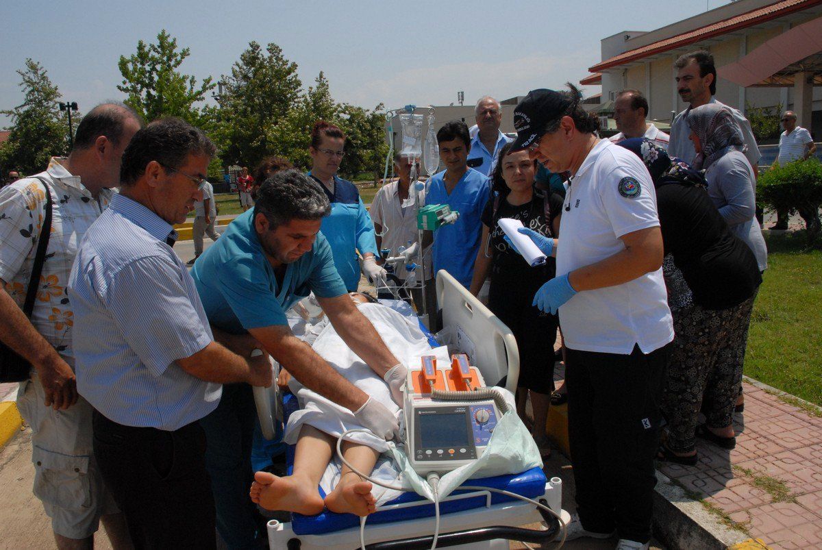 Boğulma Tehlikesi Geçiren Kız Çocuğu İçin Ambulans Helikopter Havalandı