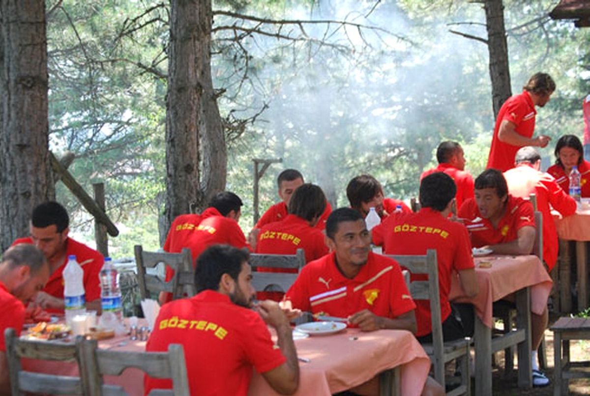 Göztepe\'de Barbekü Keyfi