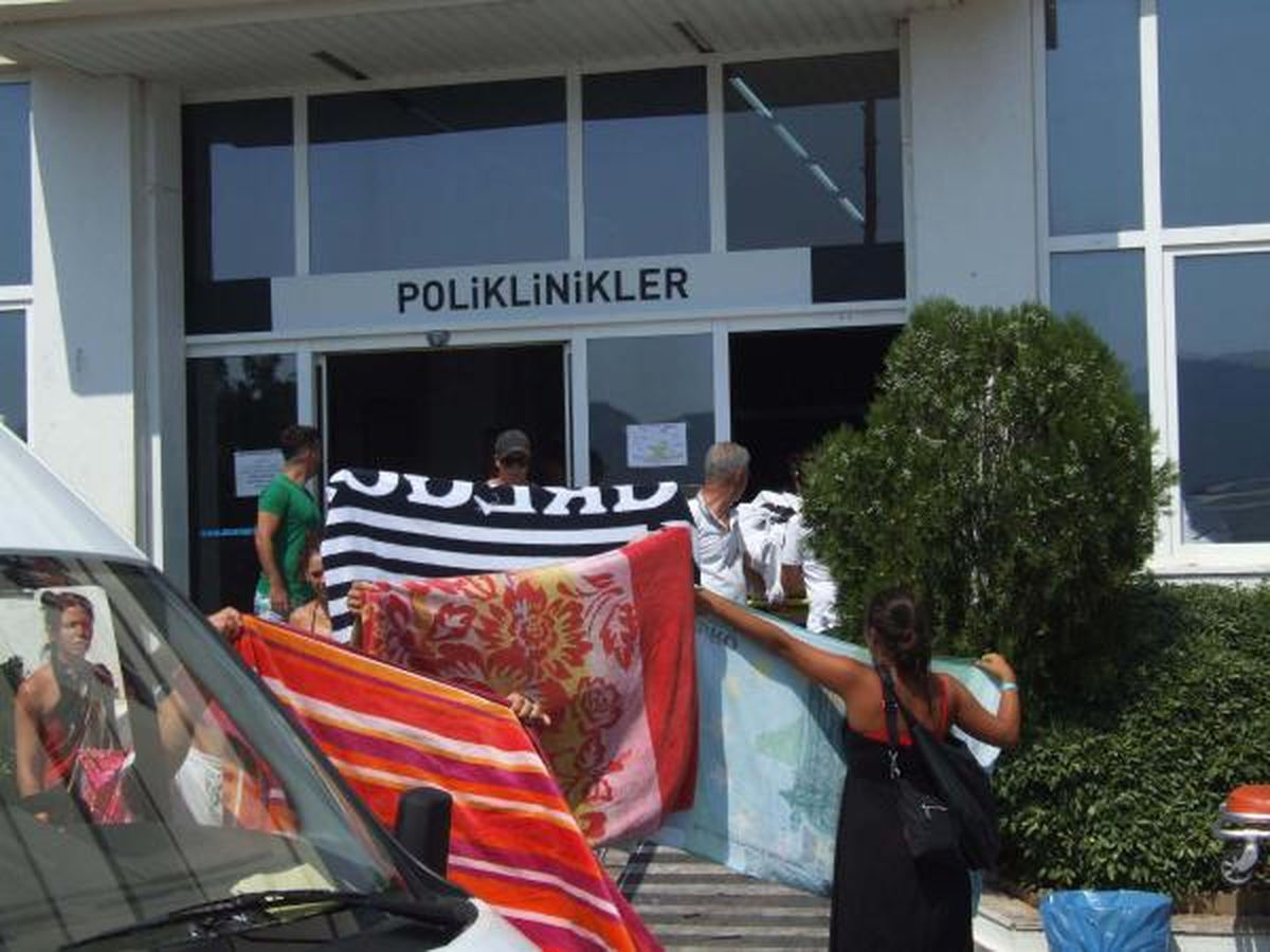 Havuza Başını Çarpan Turist Ağır Yaralandı