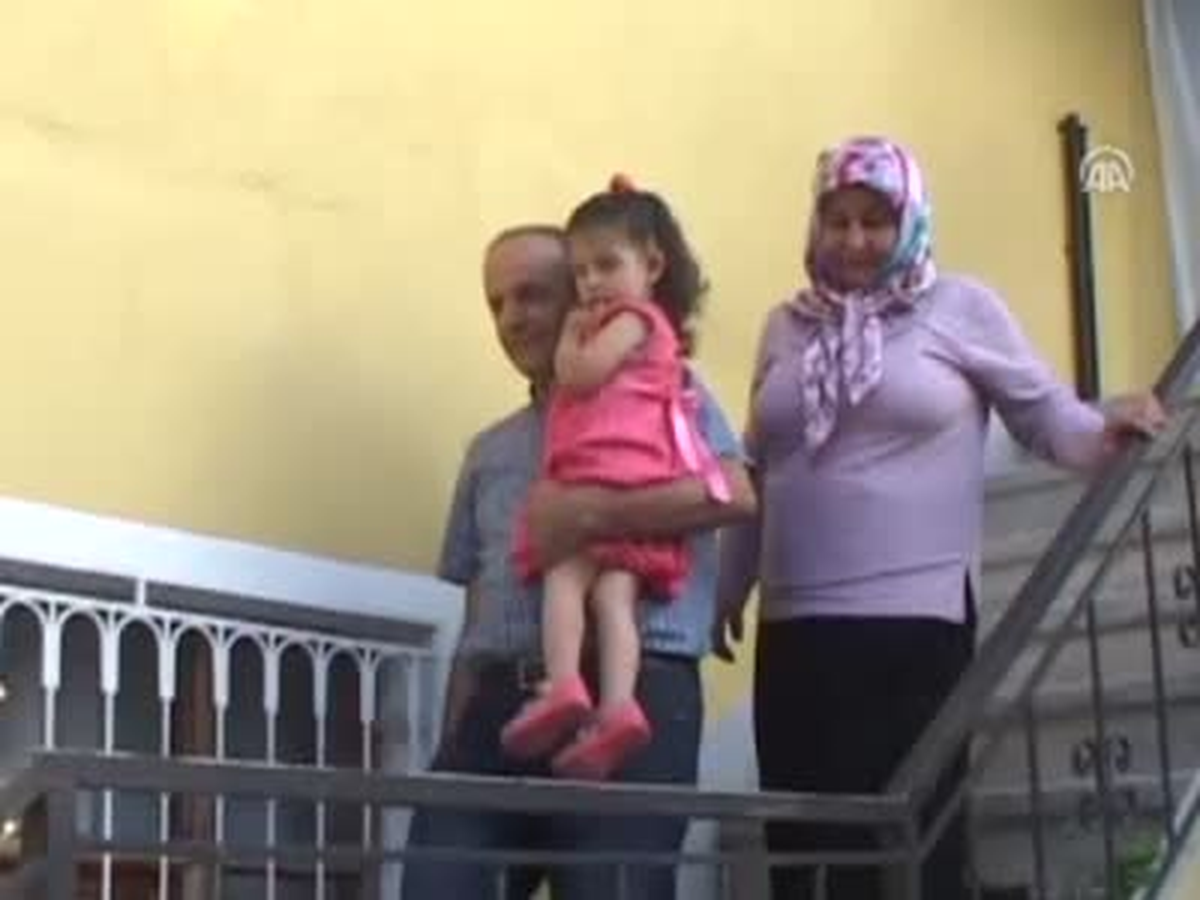 Kızının İkizini Dört Yıl Sonra Doğuracak