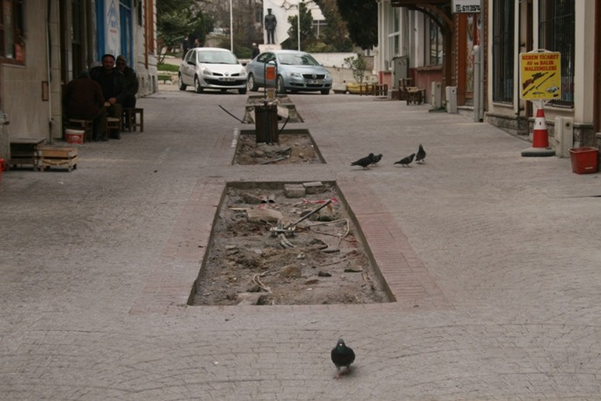 Akçakoca\'da Baskı Beton Çalışmaları Devam Ediyor