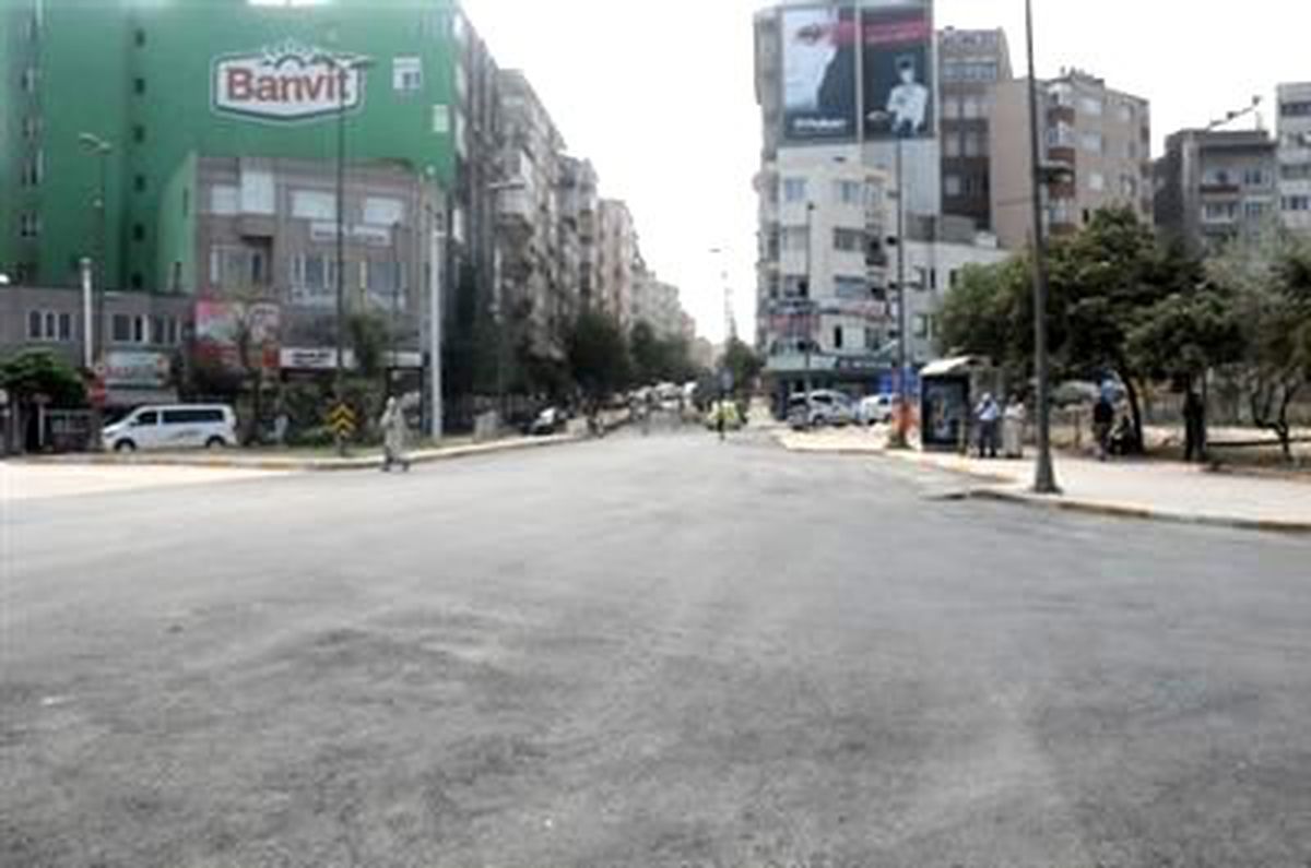 Bandırma Esnafı Tozdan Kurtuldu