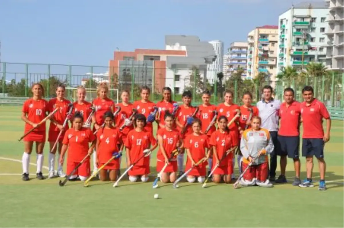 Bayan Millilerimiz Portekiz\'i Mağlup Etti