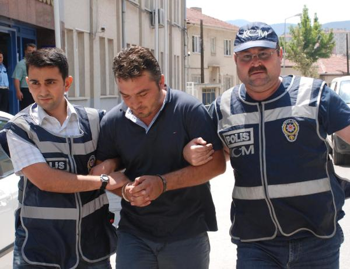 Bozüyük\'te 37.5 Kilo Eroin Ele Geçirildi: (2)