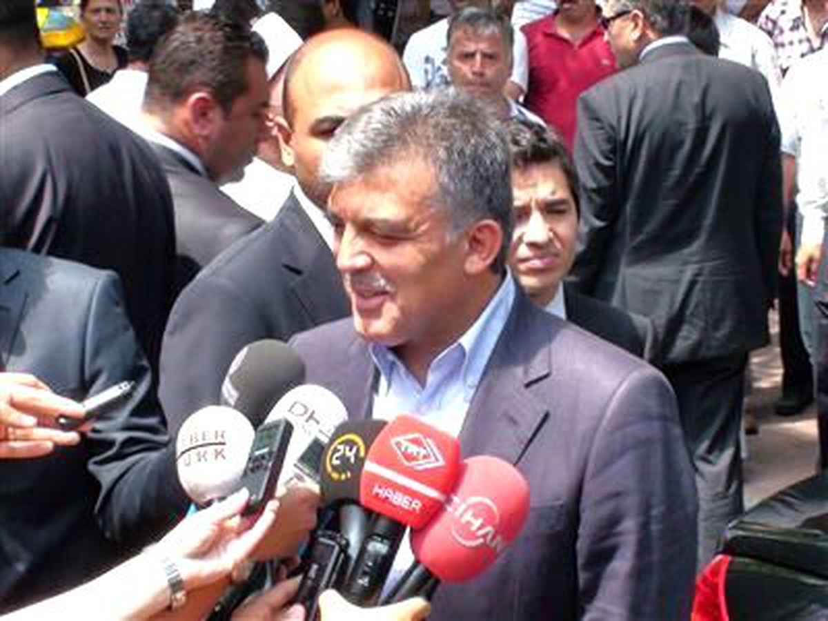 Cumhurbaşkanı Gül Gazetecilerin Sorularını Yanıtladı