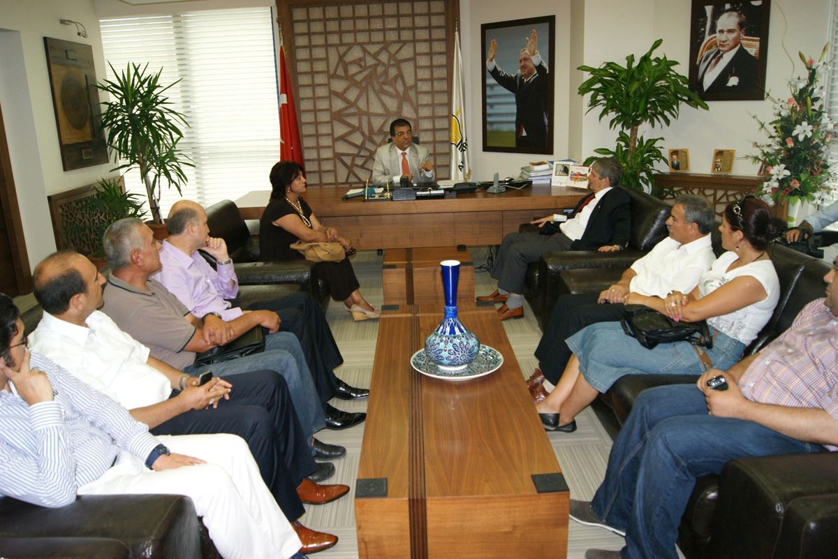 DP Bursa İl Başkanı, AKP\'li Sedat Yalçın\'ı Ziyaret Etti