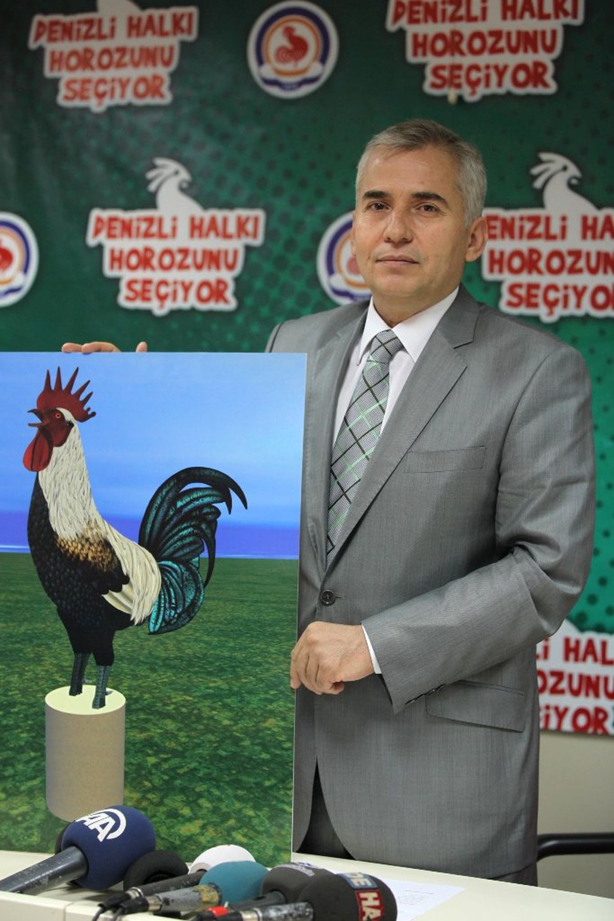 Denizli Horozunu Seçti

