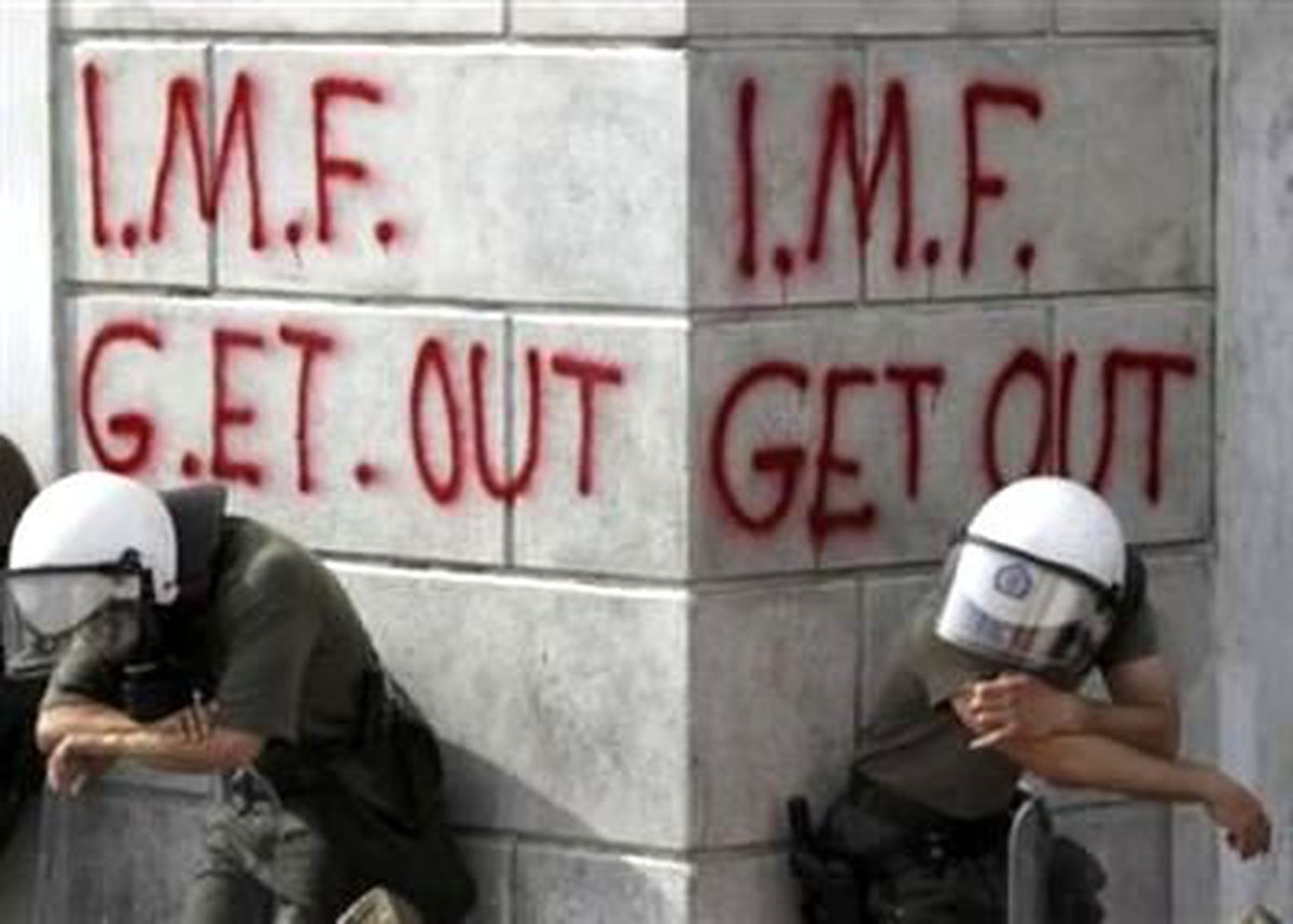IMF Yunanistan\'a Sırt Döndü