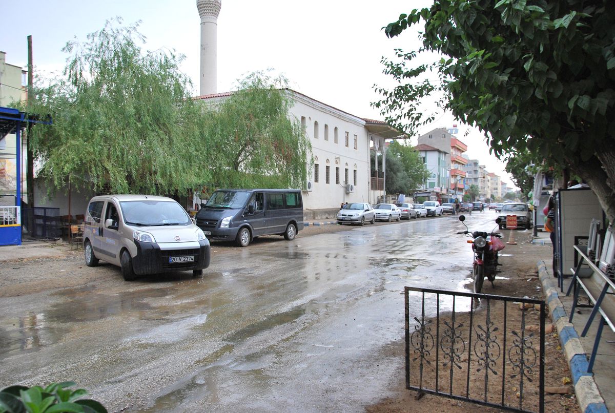 Karacasu\'da Yağmur Yağdı
