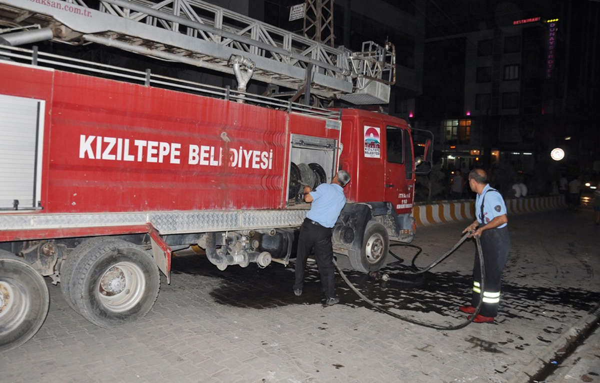 Kızıltepe\'de Otomobil Yangını