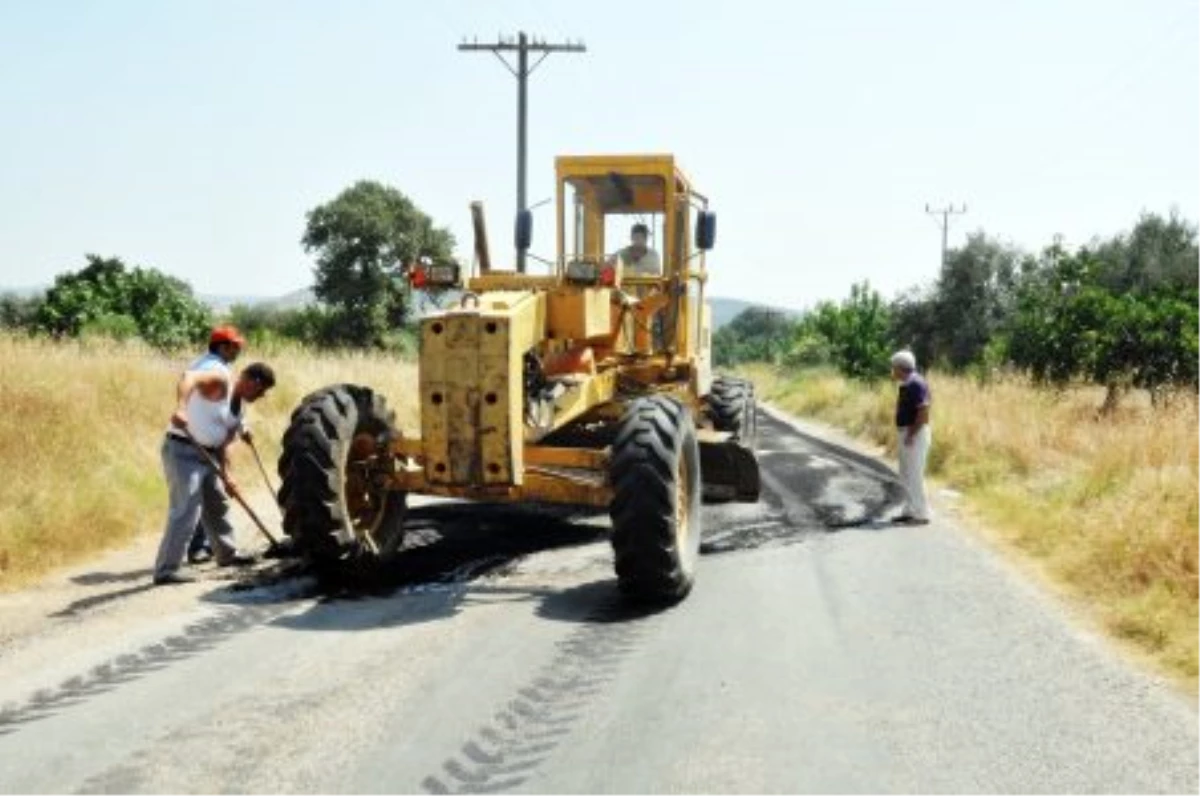 Köy Yolları Asfaltlanıyor