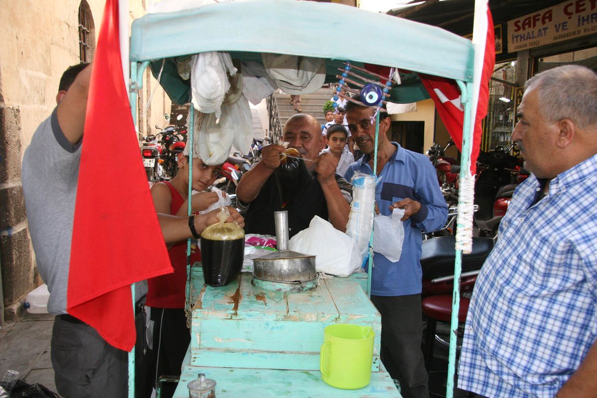 "Meyan Kola" Kilislilerin İftar Sofralarını Süslüyor