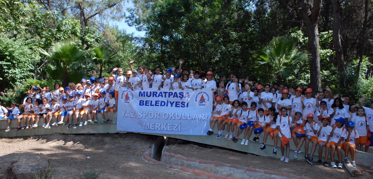 Muratpaşa\'nın Minik Sporcuları Hayvanat Bahçesi\'nde