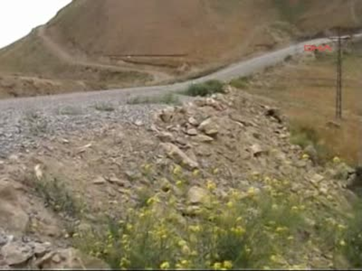 PKK Başkale\'de Piyade Bölüğüne Saldırdı
