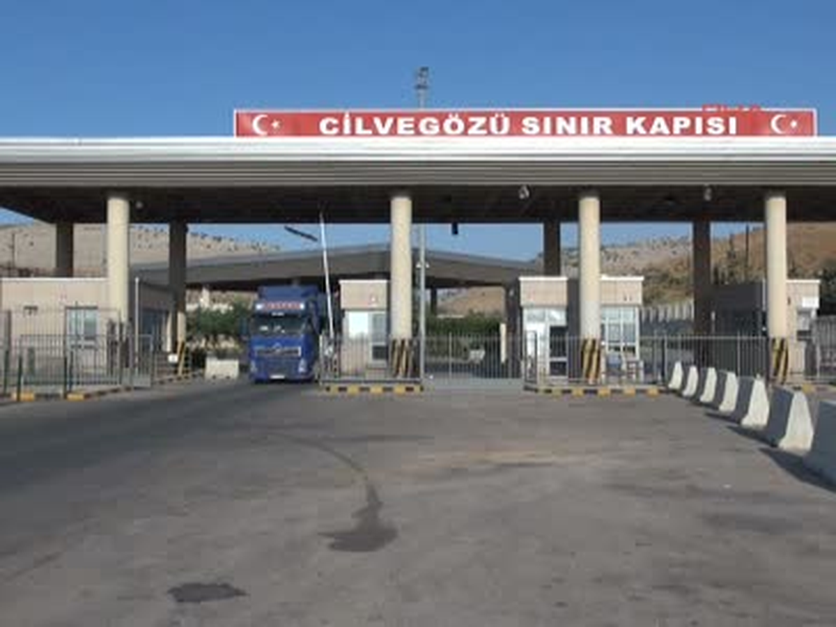 Yağmalanan Bir Türk Tırı Daha Yurda Getirildi